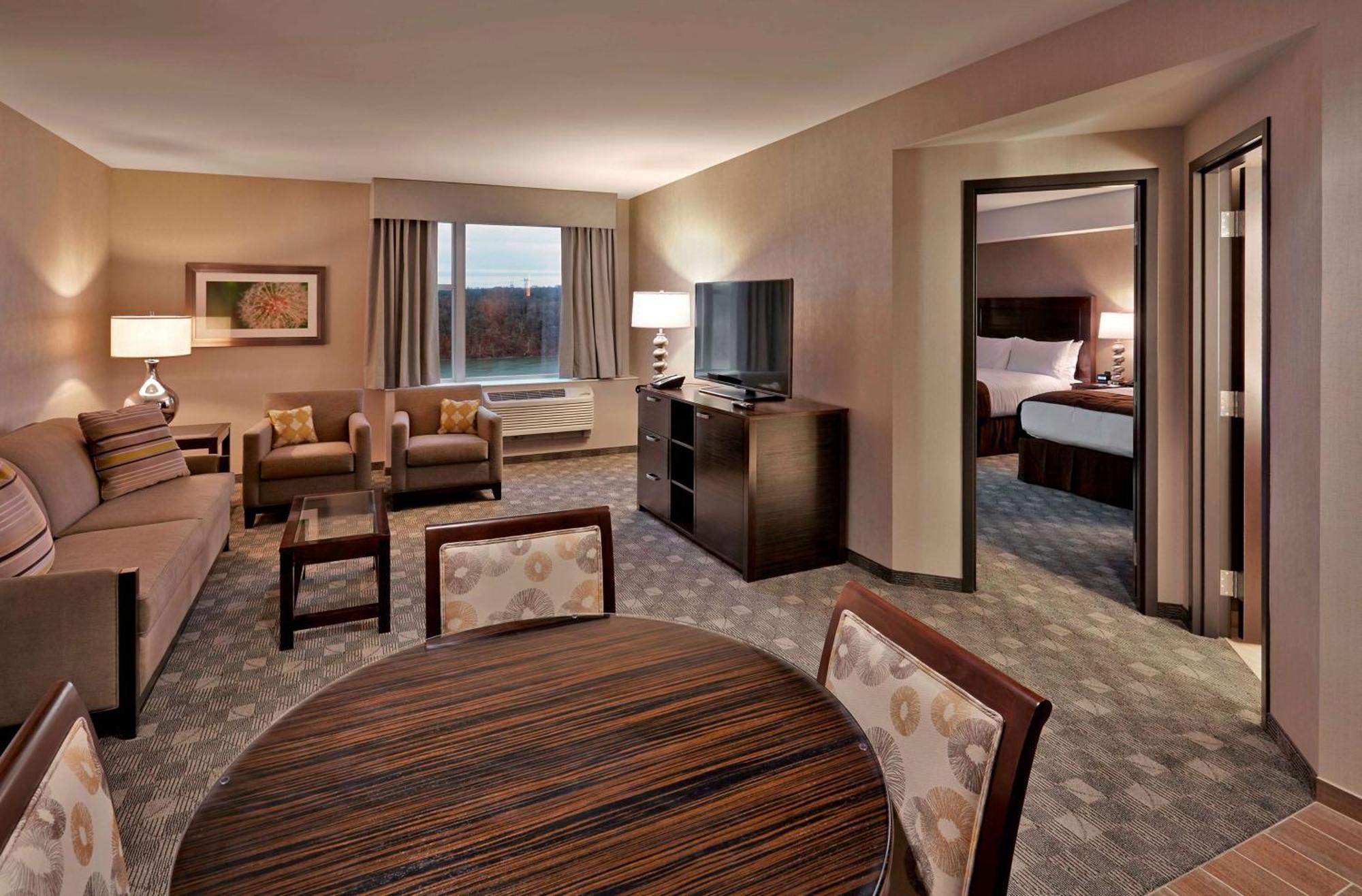 Готель Doubletree By Hilton Лоренсбург Екстер'єр фото